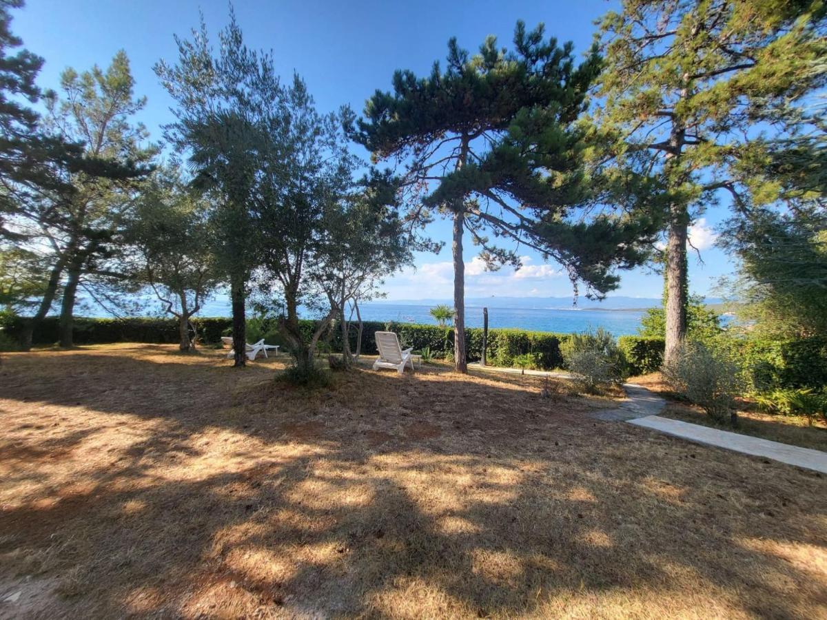 Apartment Prejac By The Beach Malinska Exterior foto