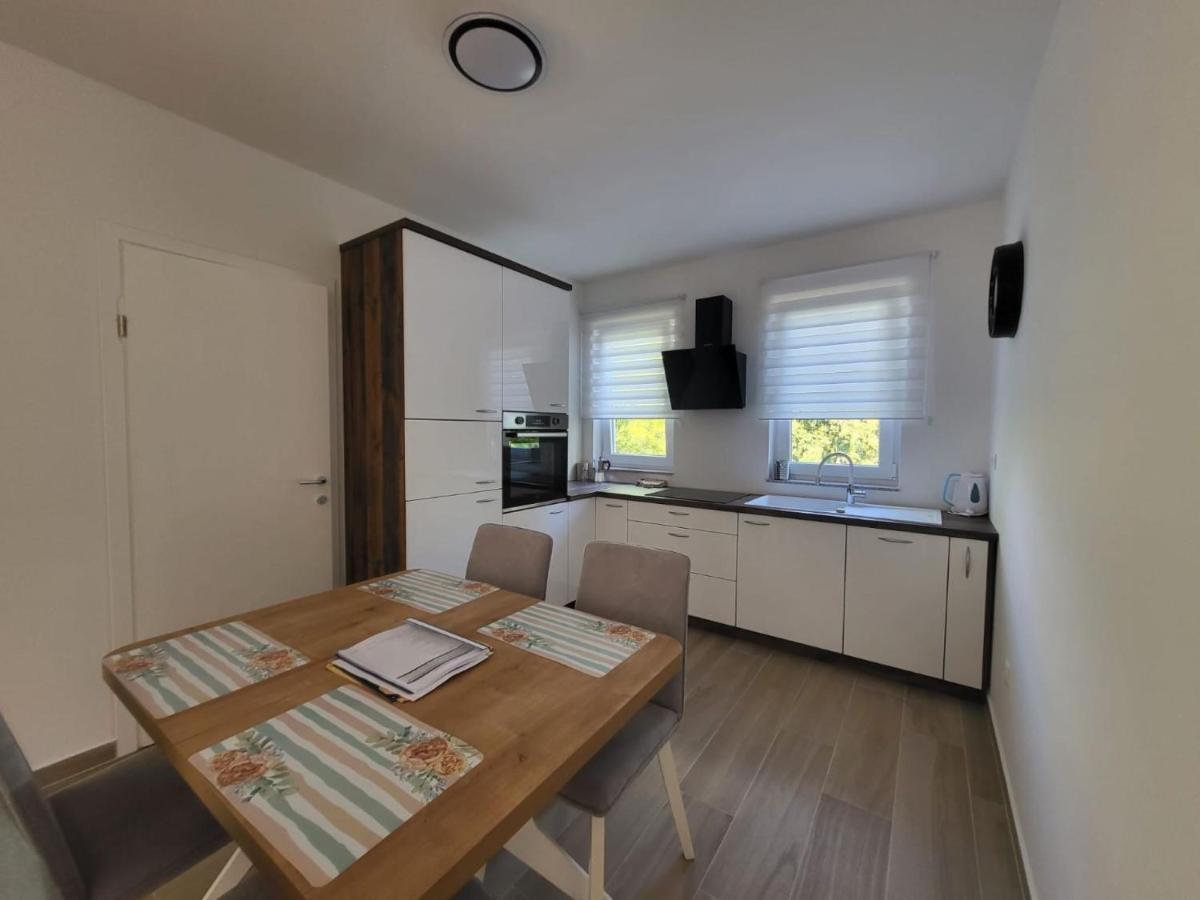 Apartment Prejac By The Beach Malinska Exterior foto