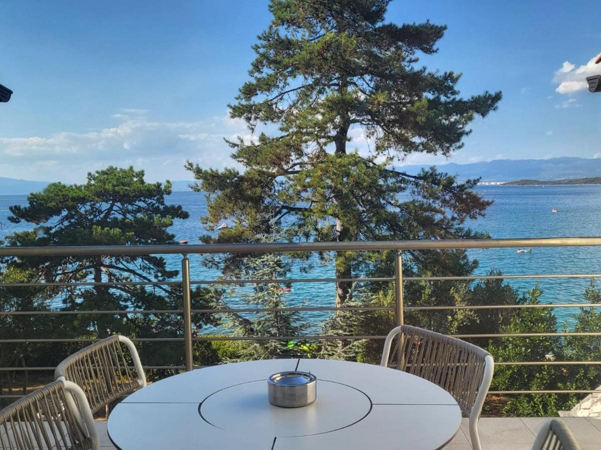 Apartment Prejac By The Beach Malinska Exterior foto